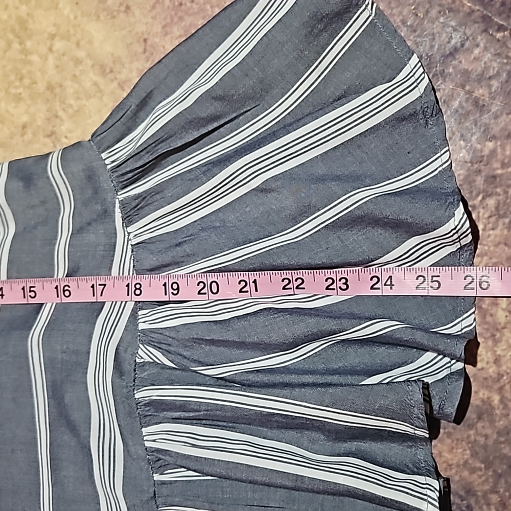 Old Navy| Gray Blue Ruffled Tank Blouse - Picture 7 of 8